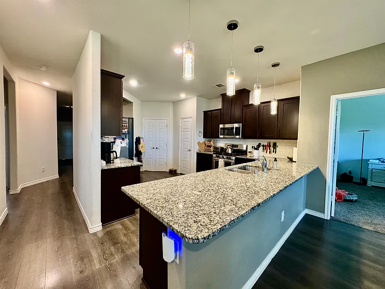 2369 Rosaline Dr — Photo 2
