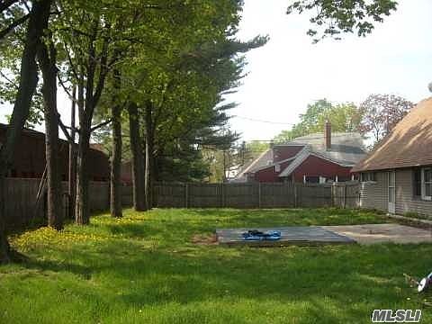 2nd image of 1 Bench Ln