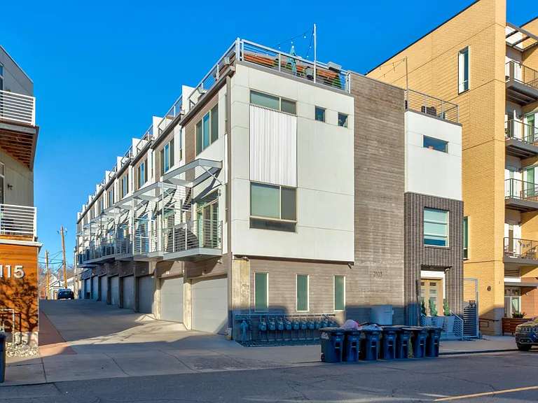 2103 W 32nd Ave #8 — Photo 1