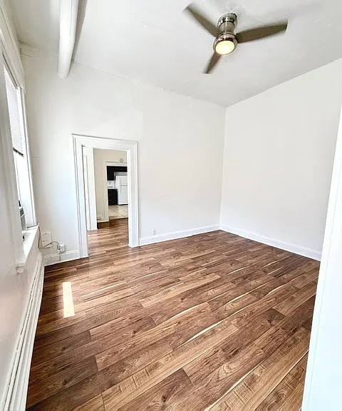 206 E 8th St #6 — Photo 7