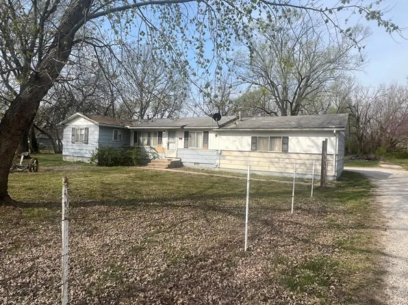 4059 County Road 3745, Independence, KS 67301