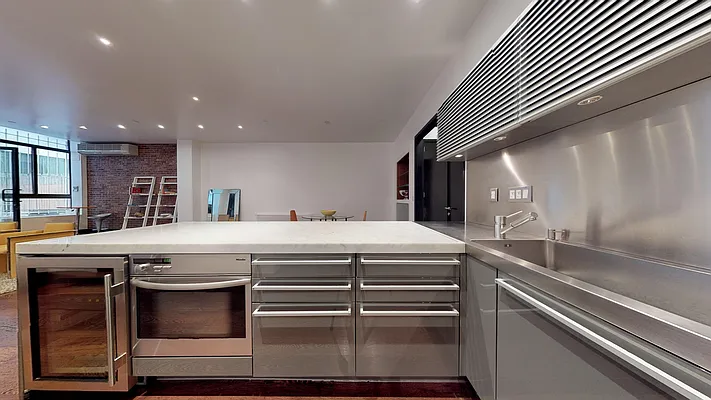 Sold by Dwell Residential Inc | media 20