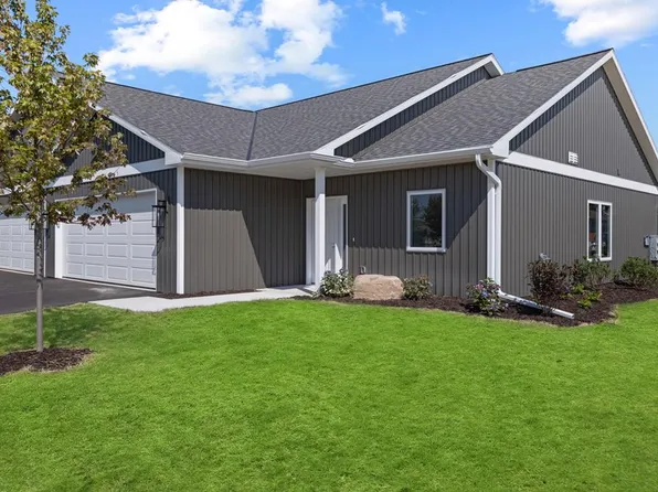 101 N 15th Dr #1, Sturgeon Bay, WI 54235