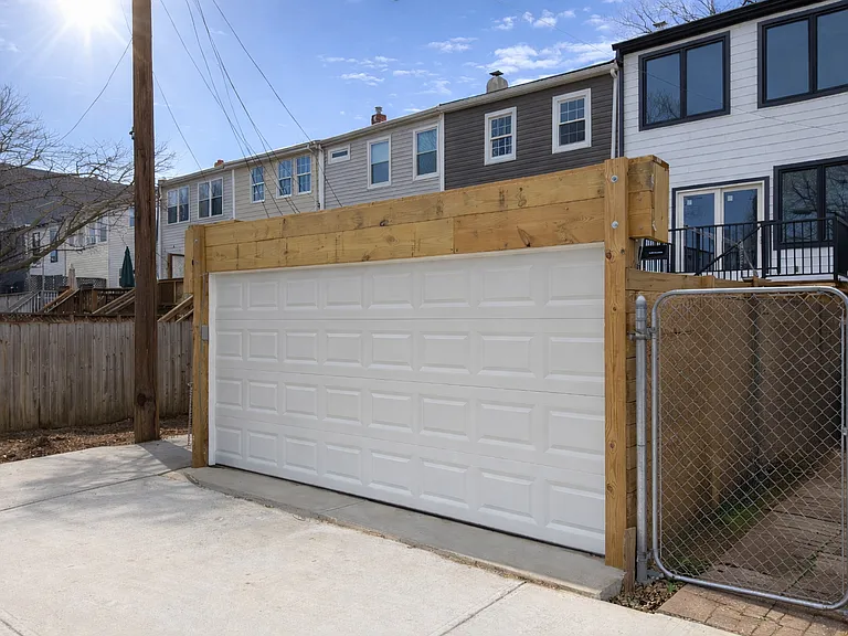617 Longfellow St NW — Photo 38
