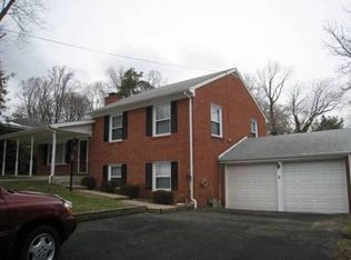 1317 Kenwood Ln, Charlottesville, VA