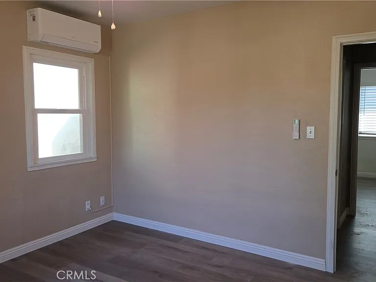 422 Bond St #1 — Photo 11