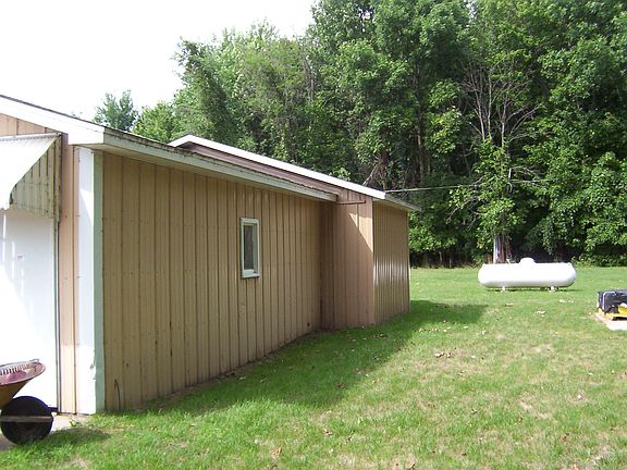 2nd image of 4331 Quanicassee Rd