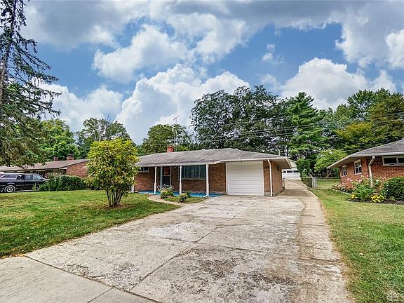 3rd image of 601 Skyview Dr
