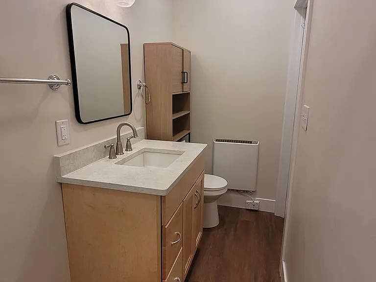21 E Maple St — Photo 7