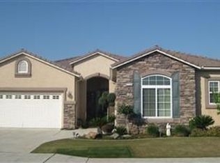 1125 N Coventry Ave, Clovis, CA