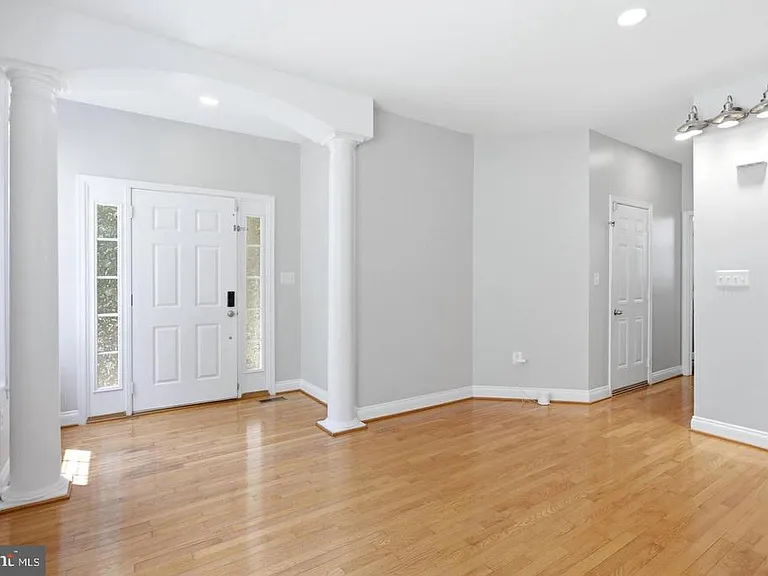 16542 Reservoir Loop — Photo 48