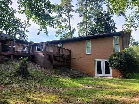 2nd image of 2988 Claridge Ct