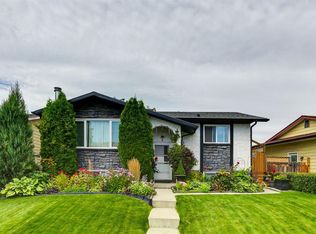 299 SW Doverview Cres SE, Calgary, AB T2B 1Y7