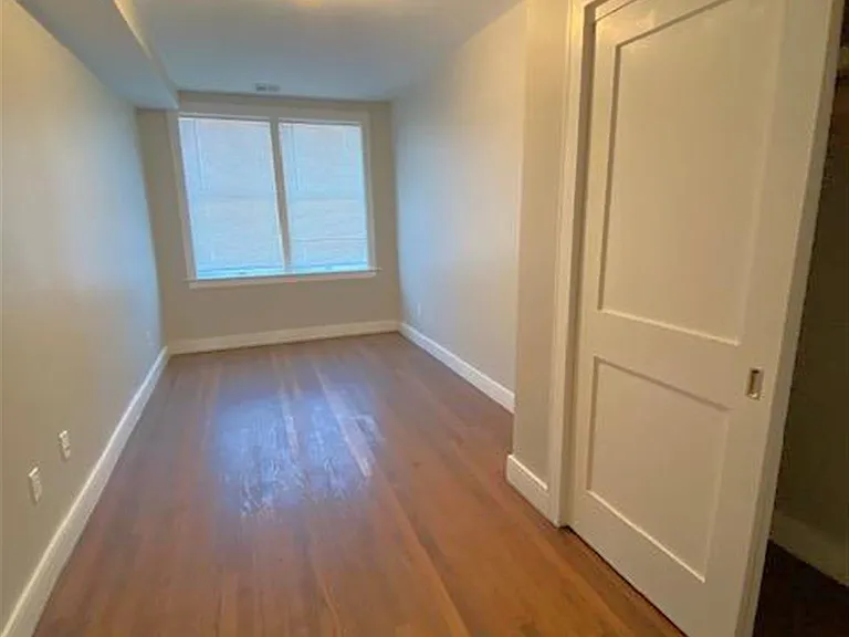 112 Broadway #1 — Photo 2
