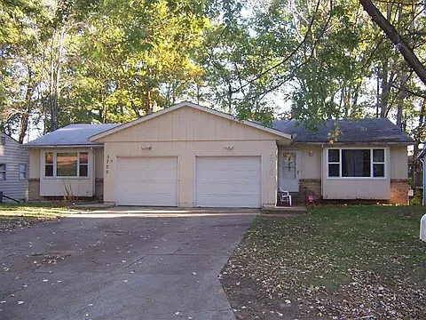 5726 Ridgebrook Dr SE — Photo 1