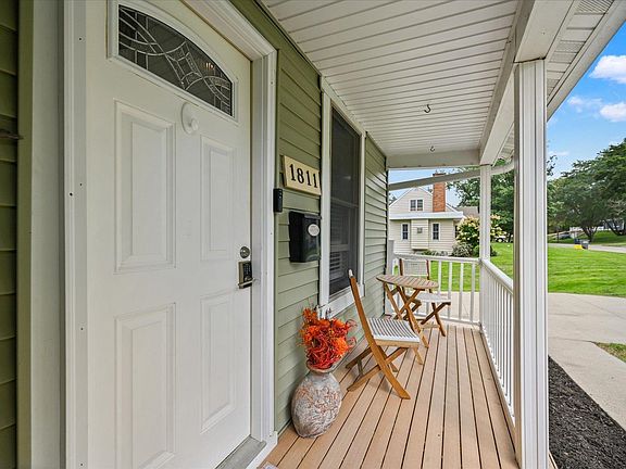 3rd image of 1811 Cannon St