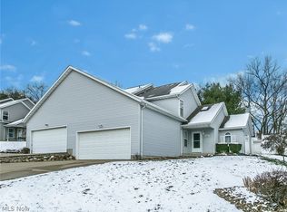 566 Hilltop Ter, Tallmadge, OH