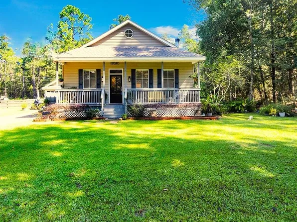 22161 Hoffman Rd, Mandeville, LA 70471
