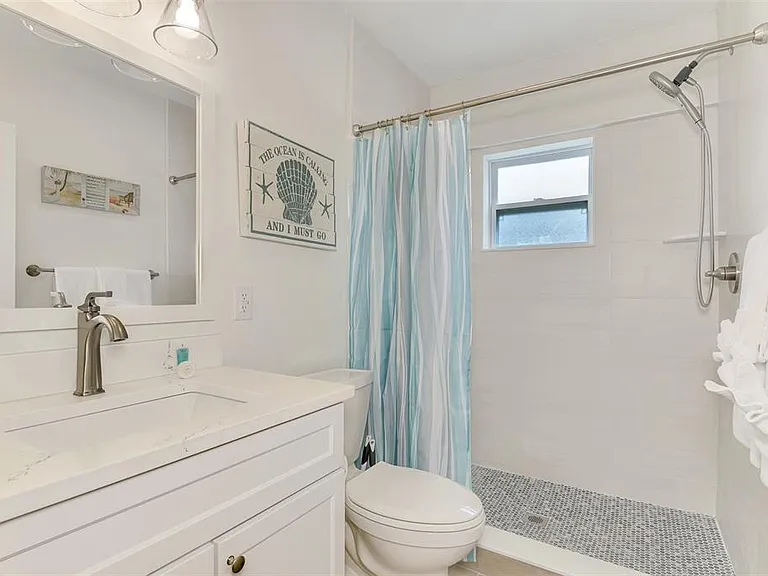 1731 Redwood St — Photo 24