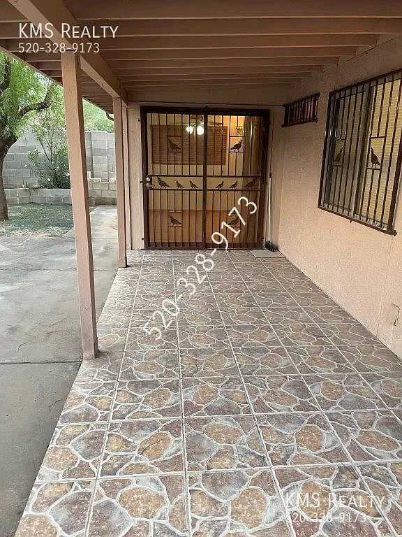 3 Bedroom 2 Bath - 1603 W Lavender Sky Street- Owner/Agent — Photo 3