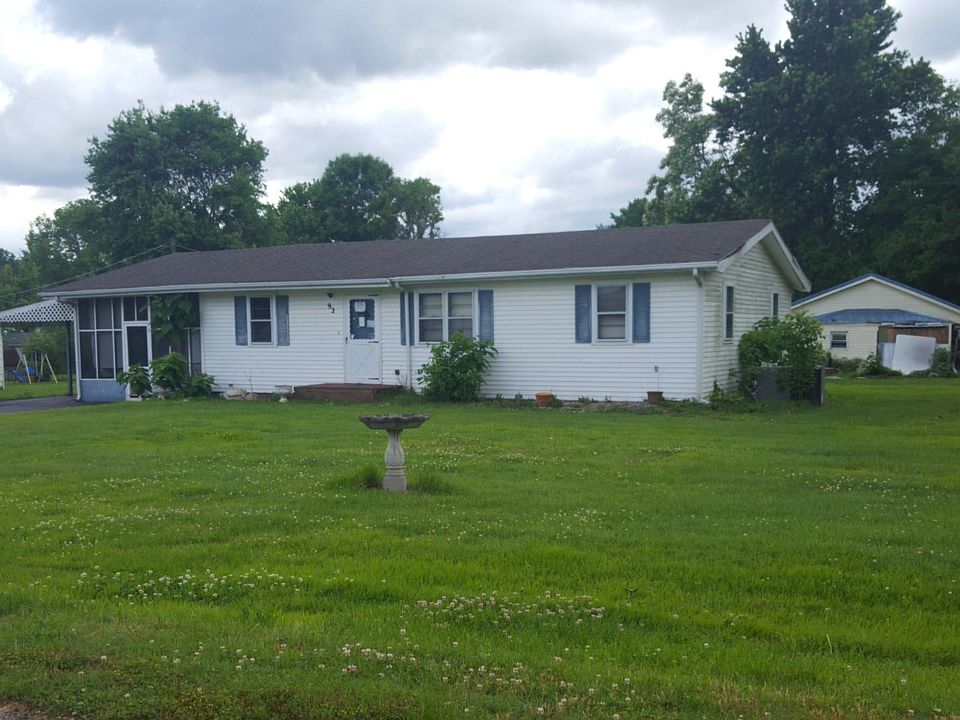 2nd image of 92 Meadowview Ln