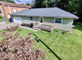 886 Park Ave, Ravenna, OH 44266