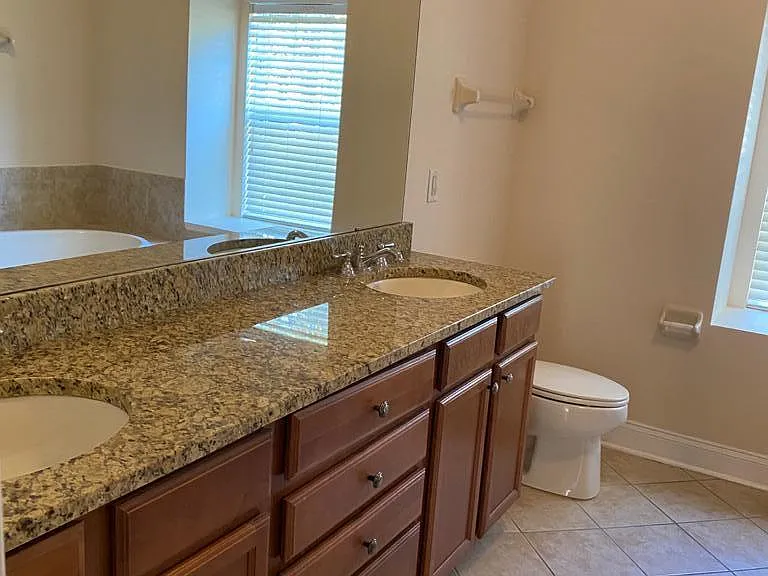 7161 Regina Way — Photo 15
