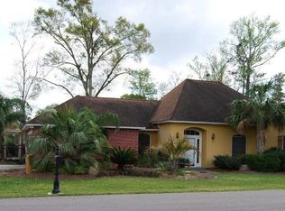 7372 Lake Meadow Dr, Denham Springs, LA 70706