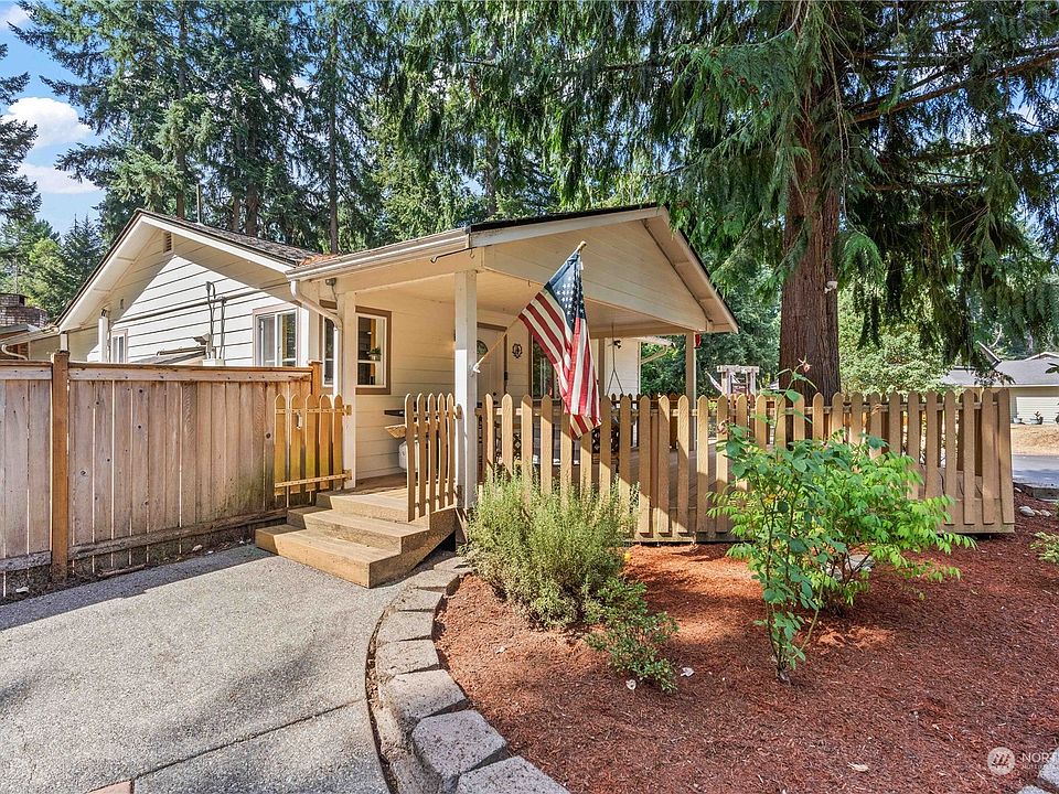 1st image of 18605 Tapaderos Street SE