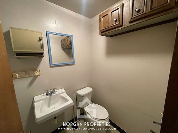 4th image of 508 Locust St