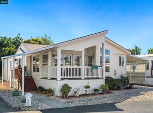 10 Palm Dr, Pittsburg, CA