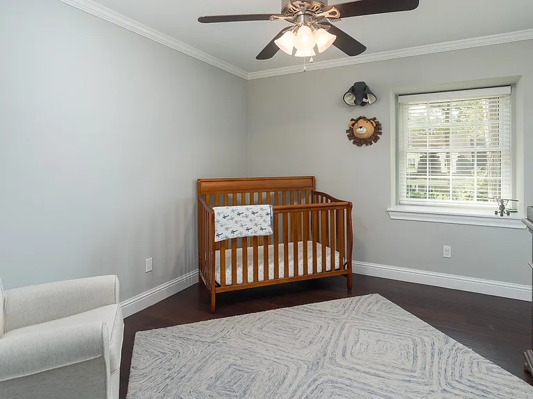 726 Thistlewood Dr — Photo 16
