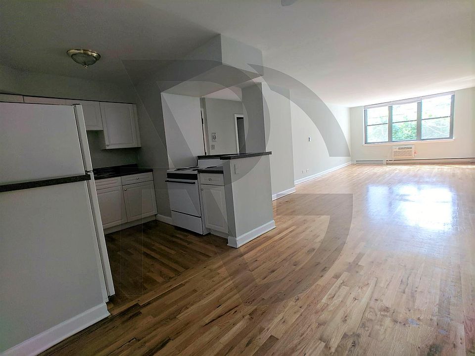 1st image of 1446 N Dearborn St #Two