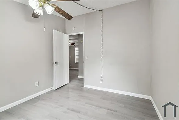 10607 Bay Hills Cir — Photo 21