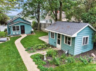15026 Longfield Dr, Linden, MI