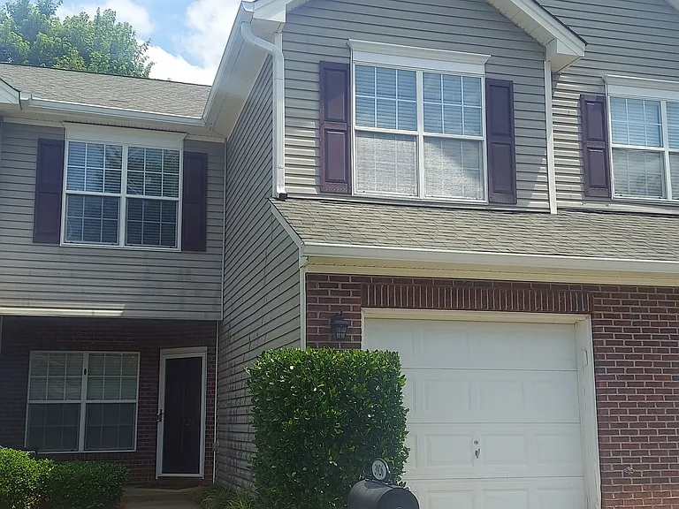 3926 Fountain Village Cir — Photo 1