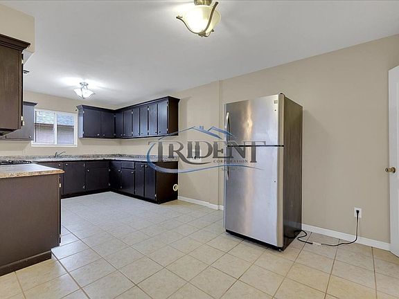 4th image of 1066-1074 Grand Ave #1066A