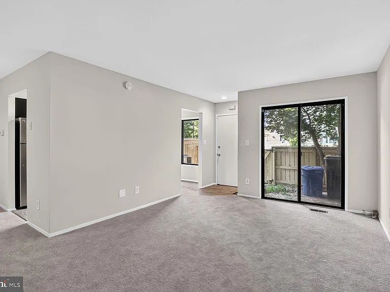 9305 Bathgate Ct — Photo 6
