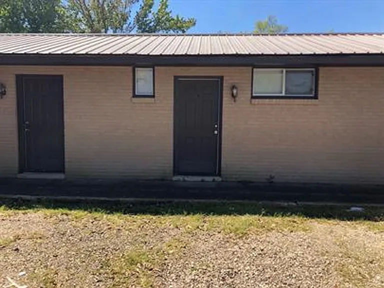 52504 US Highway 51 — Photo 1