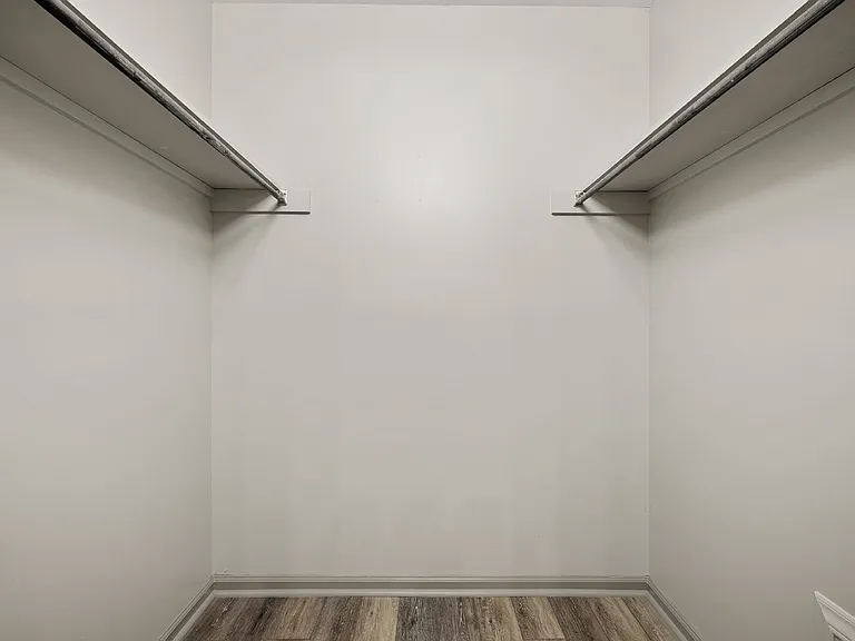 1551 Hunt Club Ct — Photo 17
