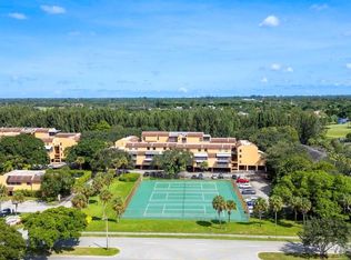 400 Commodore Dr APT 309, Plantation, FL 33325