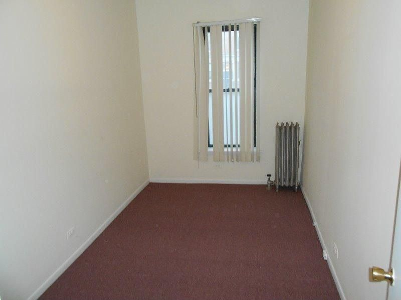 2nd image of 4354 S Indiana Ave