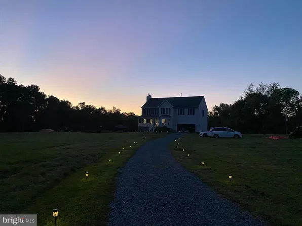52 Blake Meadow Ln, Fredericksburg, VA 22406