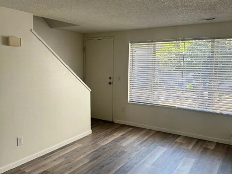 2000 Brookhurst St #27 — Photo 8