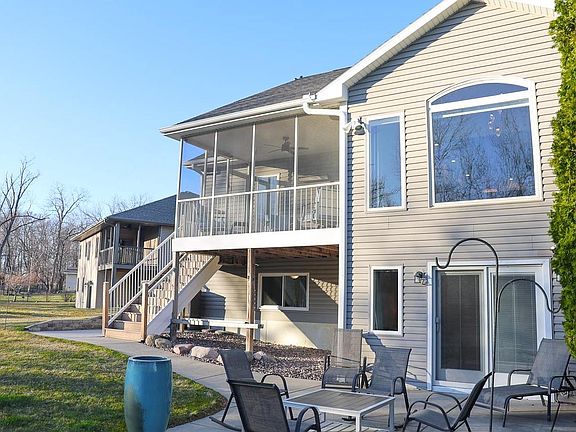 2nd image of 4884 Monarch Drive