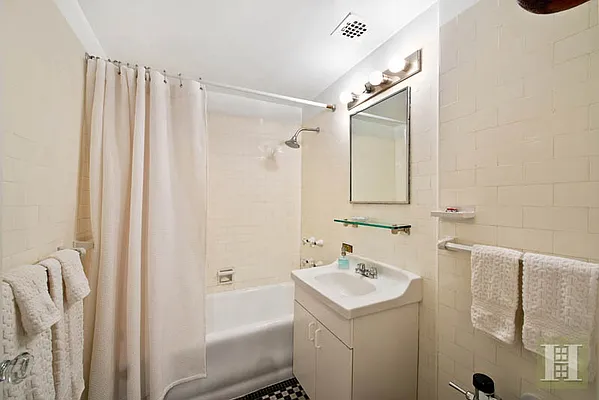 Rented by Halstead Real Estate | media 12