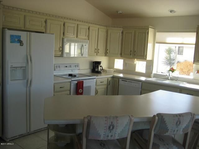 2nd image of 11026 E Medina Ave