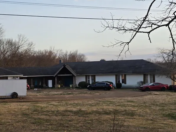 3140 Beech Bluff Rd, Jackson, TN 38301