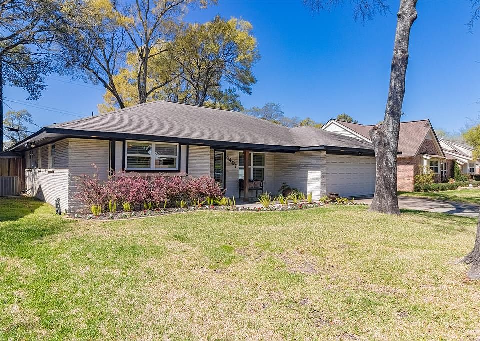 1st image of 4407 Rosebay Dr