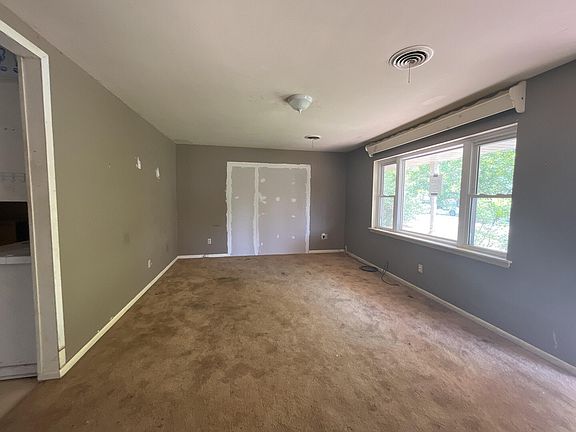 2nd image of 309 N Main St